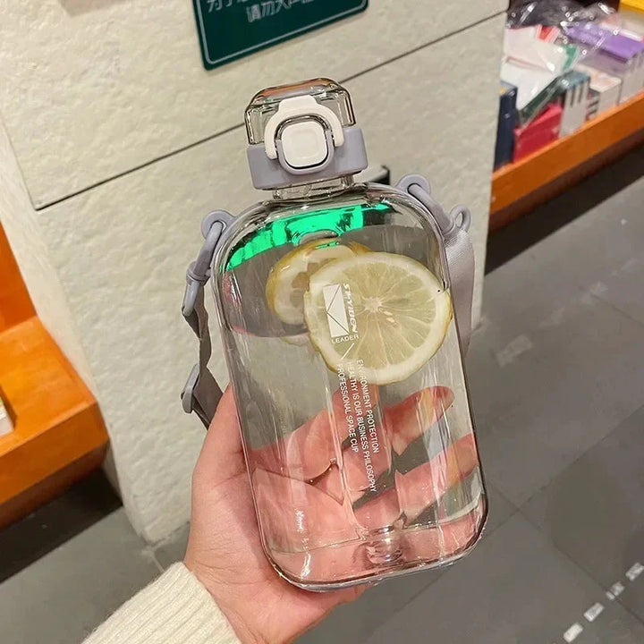 Láhev na pití 750 ml – šedá